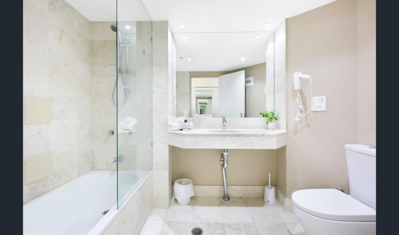 Close To Everything! Beautiful Hotel Studio'S, Sleeps 4 Gold Coast Buitenkant foto