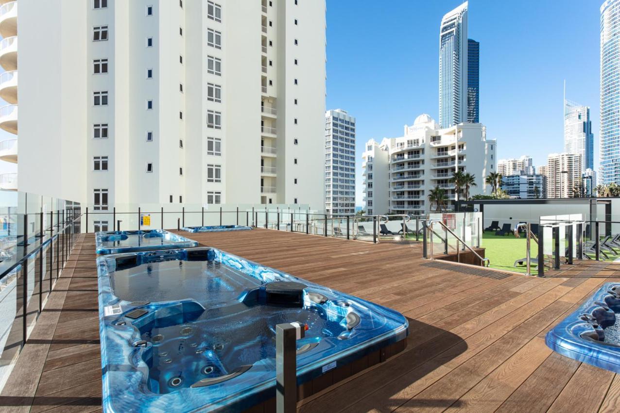Close To Everything! Beautiful Hotel Studio'S, Sleeps 4 Gold Coast Buitenkant foto